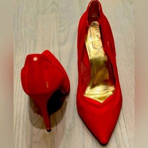Red Ted Baker suede Womens pumps. Size 40.